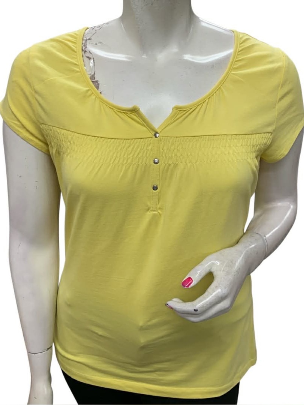cleo Yellow Short Sleeve Scoop Neck Top with Button Placket Size L